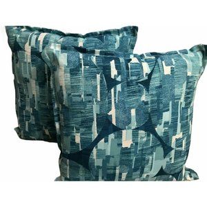 NWT New Outdoor Waterproof Throw Pillow Blue Geo